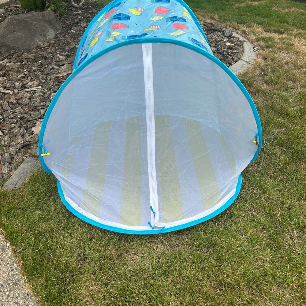 BabyMoov Kids Play Tent